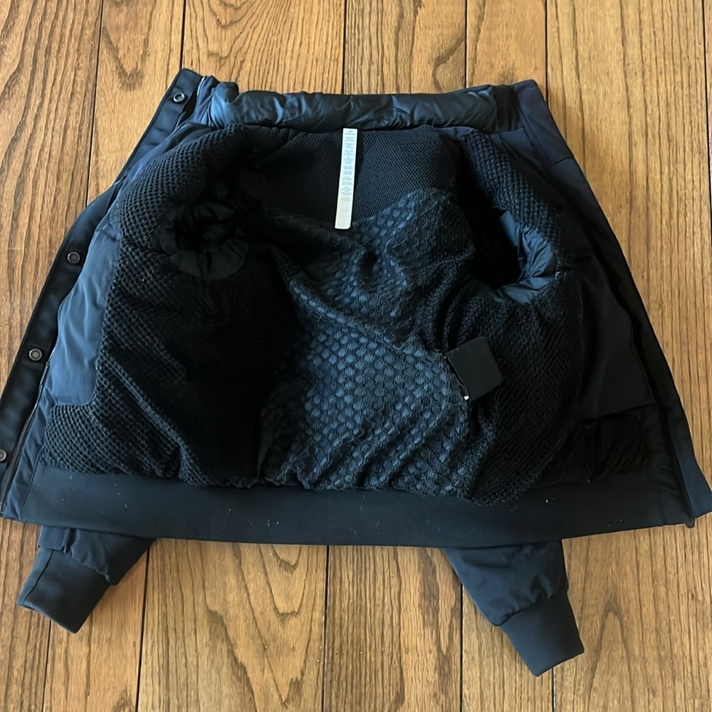 Lululemon Winter Warrior Bomber Coat Jacket Black Without hooded Size 0 - Picture 11 of 13